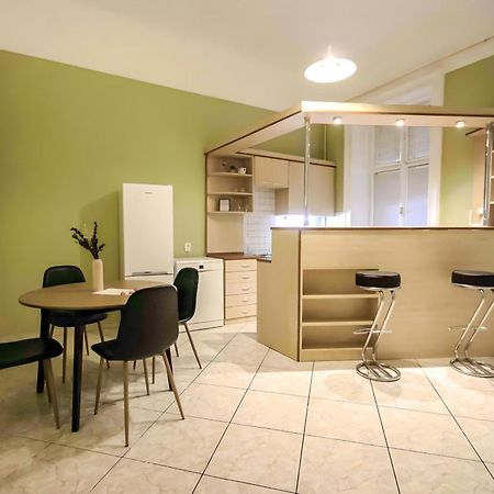 R171 Elitehost Raday Apartment Budapest Esterno foto